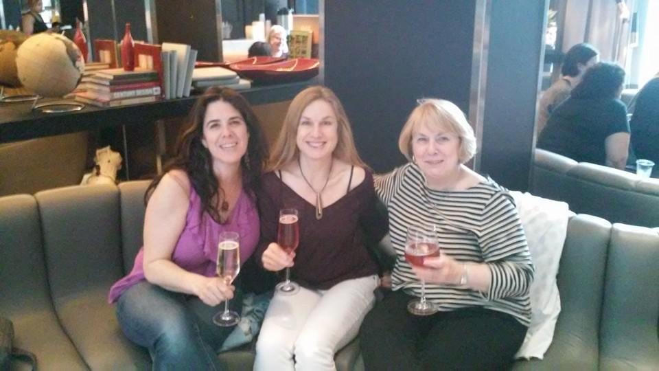 The girls starting the NOLA adventure!
Laissez les bons temps rouler!