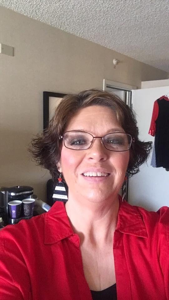 Make up on and hair done. Time to get the costume on. And then its rotation time! Let's go get'em ladies! VNW rocks! ��