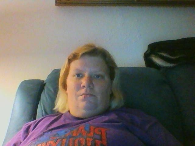 I got my haircut and I dyed it. I like it