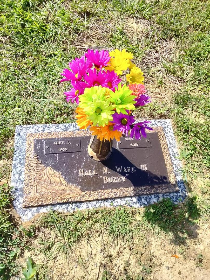 Today is my husband's birthday so we took him flowers, miss you and will always love you 💞😘