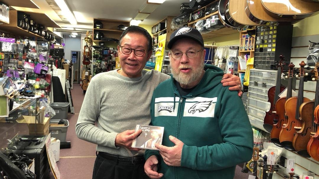 Albert & Tony talking about the universal language....MUSIC