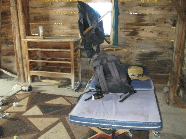 Ahh home sweet home... After the long hike to find this place I was damn glad to see this cot and the half dozen bug bombs which had cleared the place of pesky bugs. No bees. I have issues with bees. Especially those of