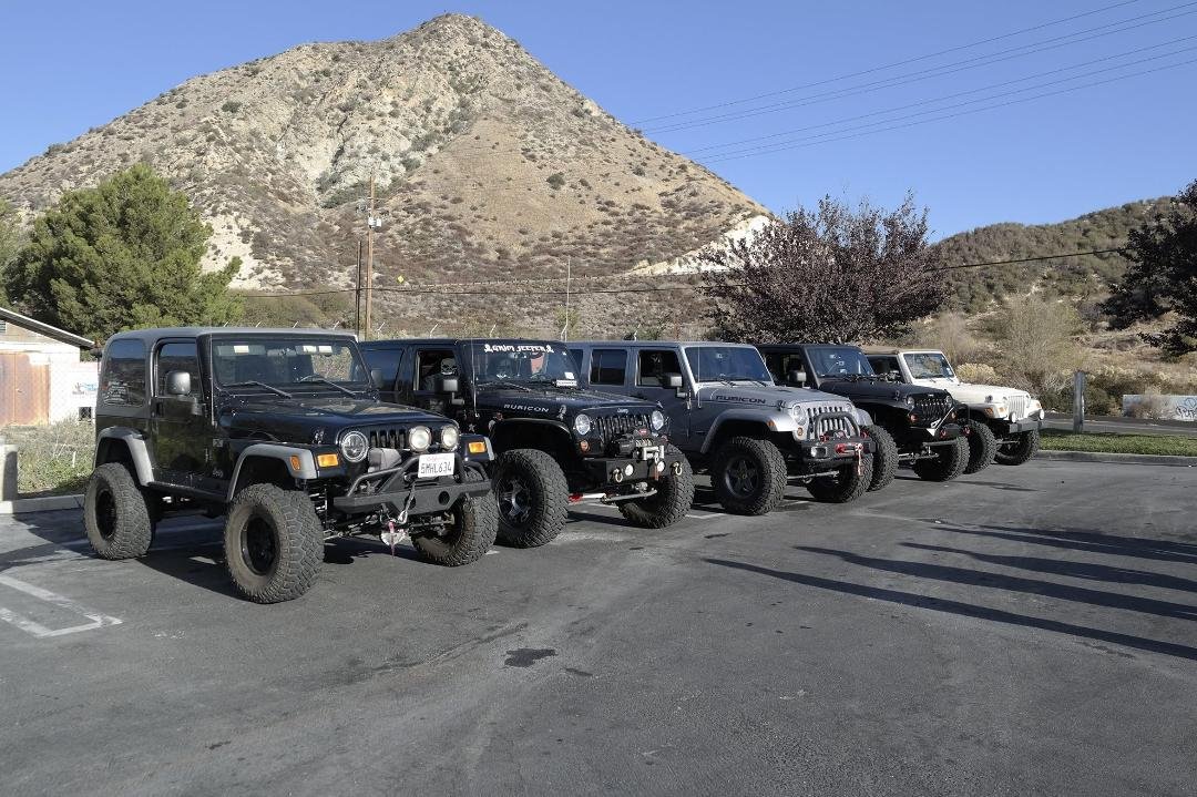 Meet up for a little Sunday rock crawling.