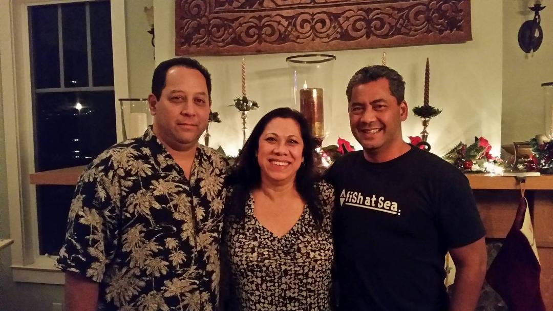 Happy siblings day !! Much love to my big sis and bro !