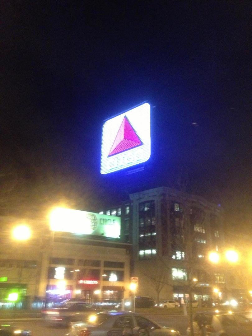 Going thru Kenmore sq to the green line and I looked up. Question: What was the original sign, colors and logo?