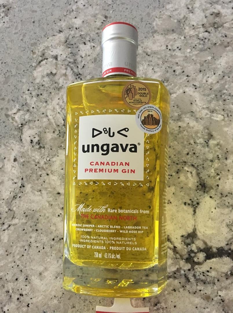 <3 Stumbled upon this proudly made Canadian gin, 'ungava', <3 The distillery is in Cowansville Quebec, Eastern Townships, but the botanicals made with crowberry, cloudberry and Labrador tea, are grown in the Ungava Bay area