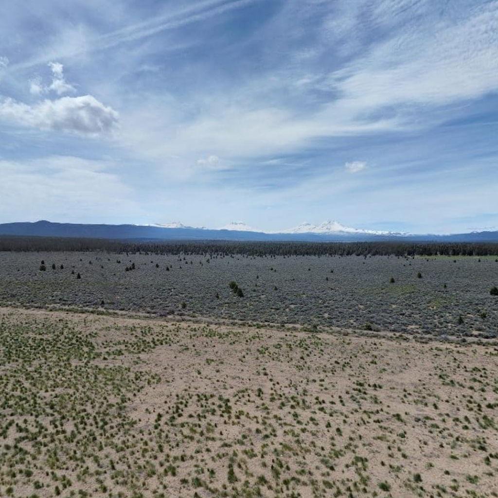 Sisters volcanic view point area of highway 20 between bend and Sisters. Nice vantage point of the volcanoes and mountains in the distance