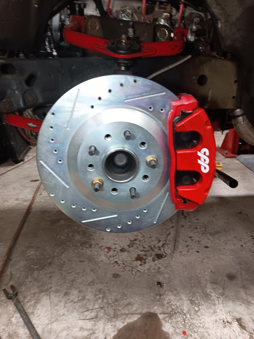 C6 Corvette brakes for the Camaro. Coming soon: Tremac 6-speed manual transmission W/no-lift shift mods.