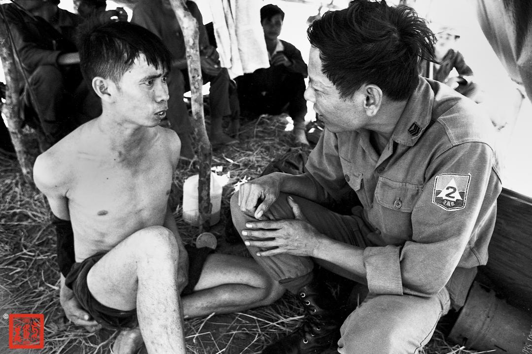 Peter Shaw's album, VIETNAM : In the Foot Steps of Robert Capa