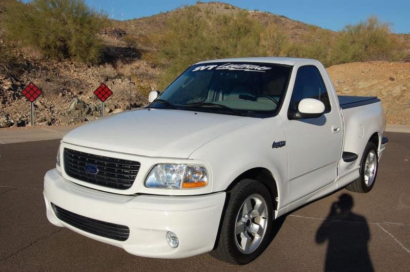 2002 Ford F150 SVT Lightning...