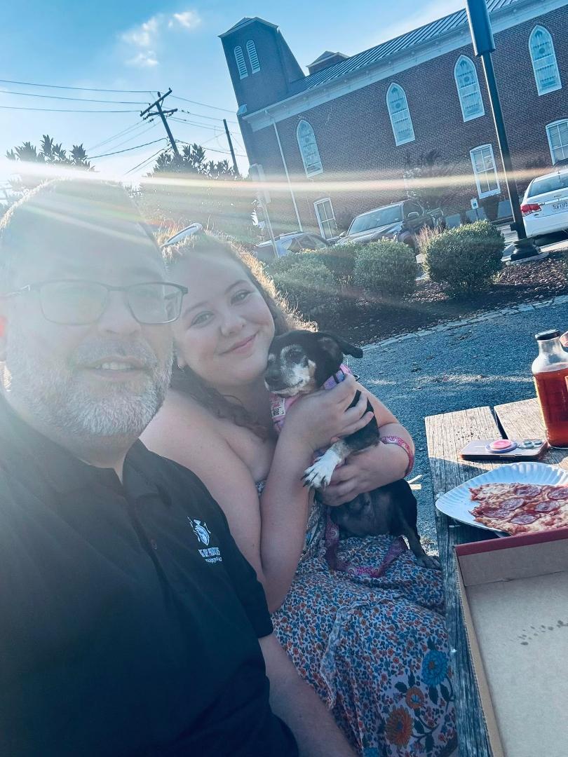 Pizza 🍕 date with the girls. With all the hustle and the bustle gotta stop and spend time with those who matter.