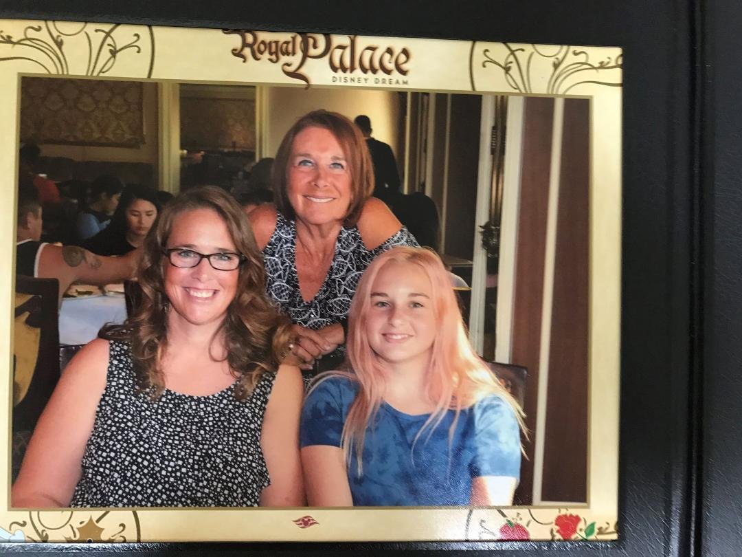 Great Vaca with Jenny and Cassidy .