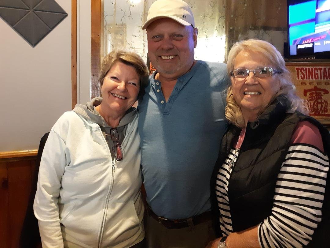 Met up with great friends at Larry's