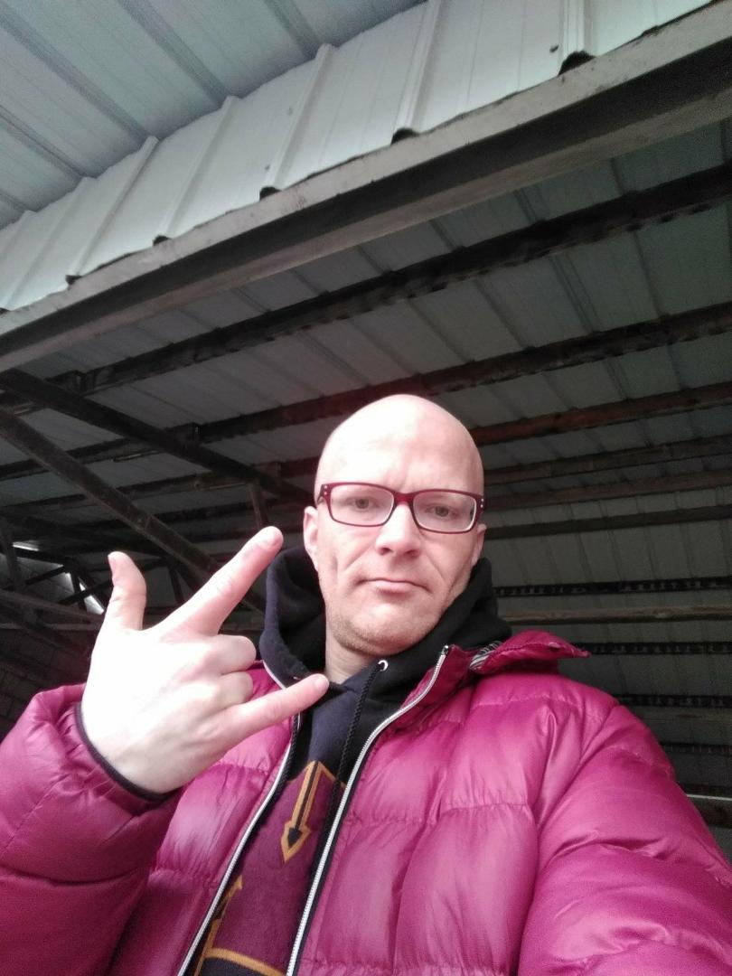 Chris Laplant's album, Mobile uploads