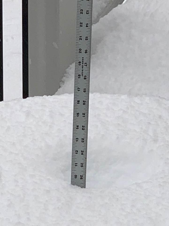 9.5 inches at Royal Springs and still snowing here!