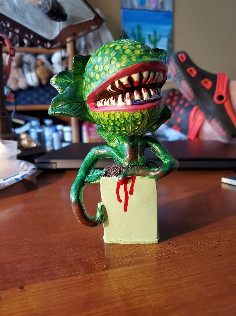 A new decoration for my greenhouse.🤣😅🤣