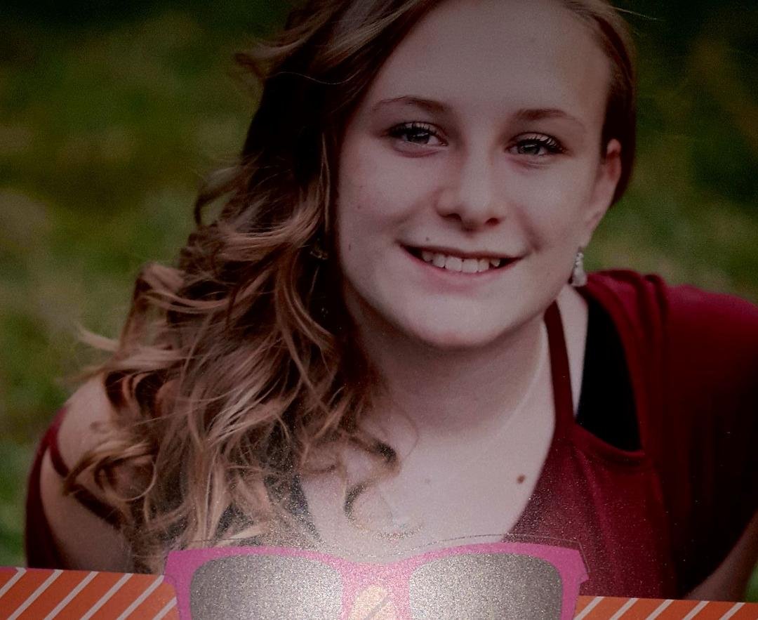 My granddaughter, Tracy, is becoming a beautifil young woman. I am so proud of you snd love you.