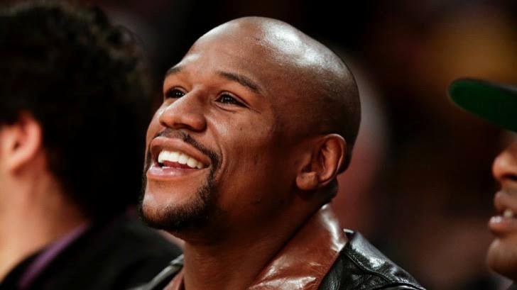 The last celebrity to qualify under the article in NetAura of, "Shocking Celebrity Net Worth... No. 6, WOW" and comes in at # 12. FLOYD MAYWEATHER
Floyd Mayweather's net worth is an astonishing $400 million, definitely liv