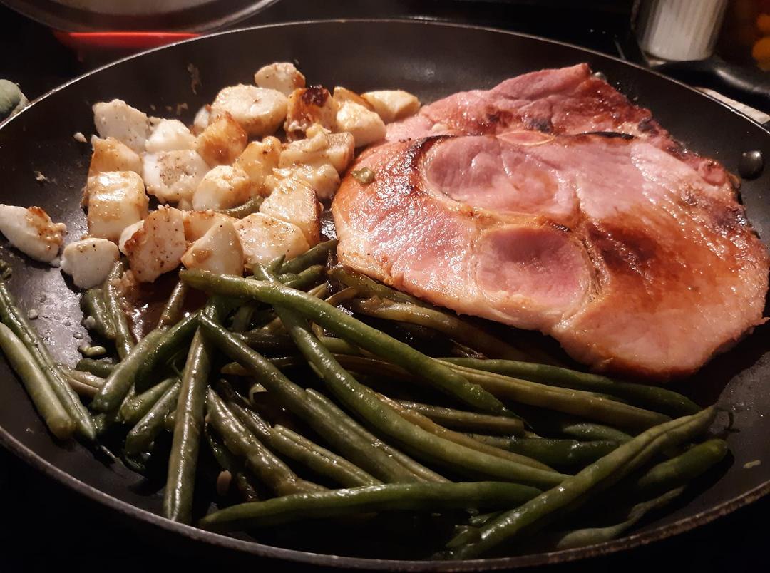 This was supper earlier. So easy, sooooo good.