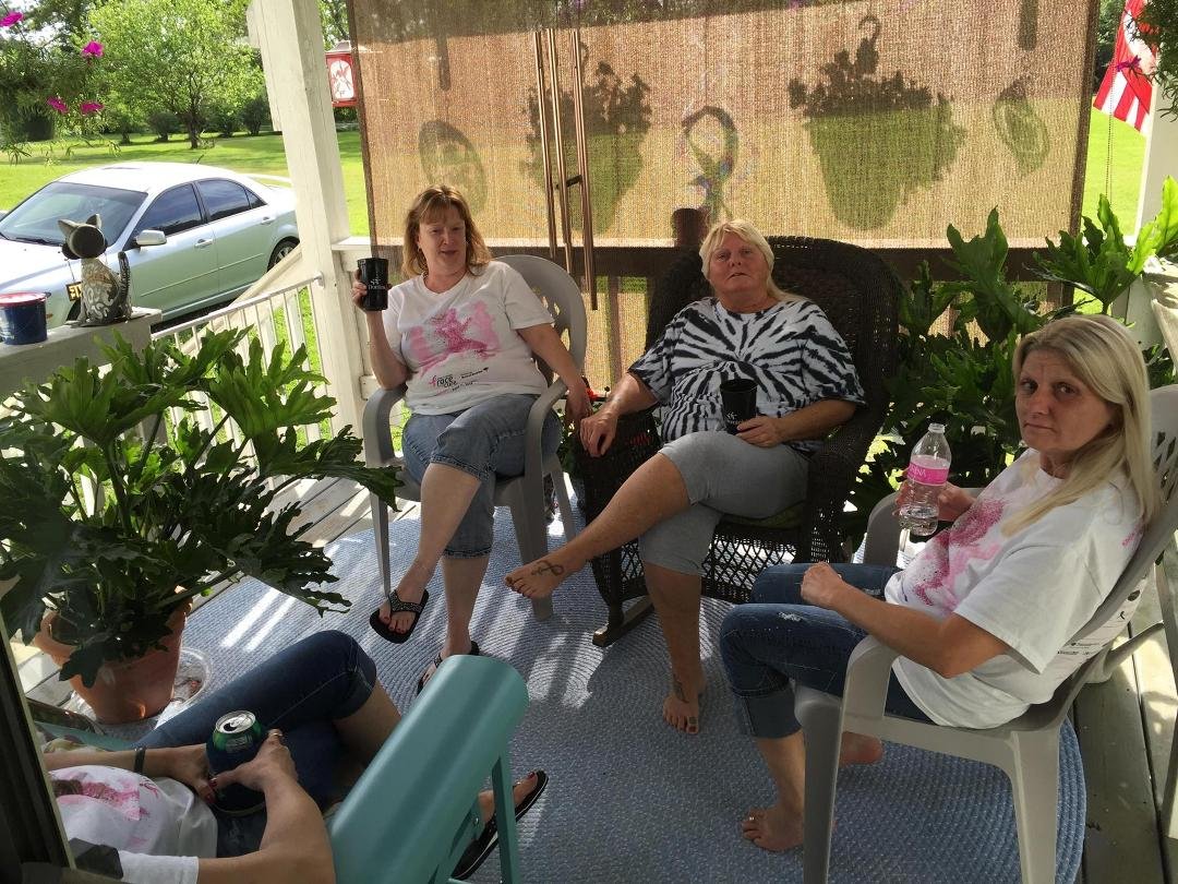 A very special day!! Jill Austin Brewer, Melisa, Pam and Diana✌🎶😃 Chilling with my beautiful day 😘😘😍🎶🎶😇😇😈😈🎈🎈🎈