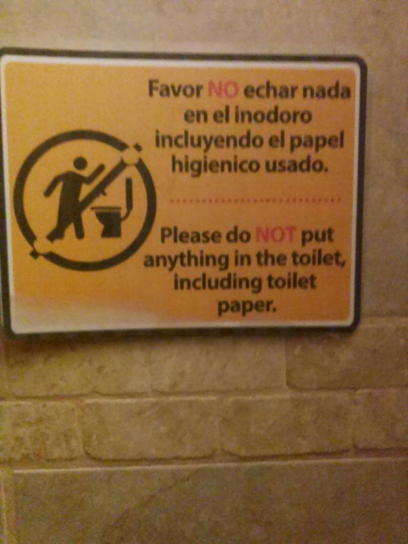 Lu Lane saw this sign posted in the bathroom at El Timon Resturant and said "I`ll just pee in the floor"
LOL. Nicest resturant we have found in San Juan Del Sur