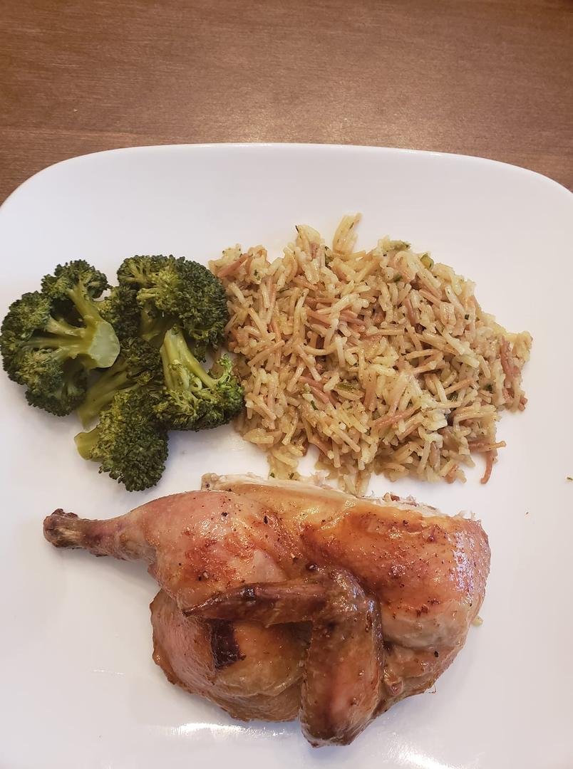 cornish game hen,wild rice, steamed broccoli for dinner. first Wednesday night i didnt have to bartend in a long time. so dinner then to moose for cocktails. sweet
