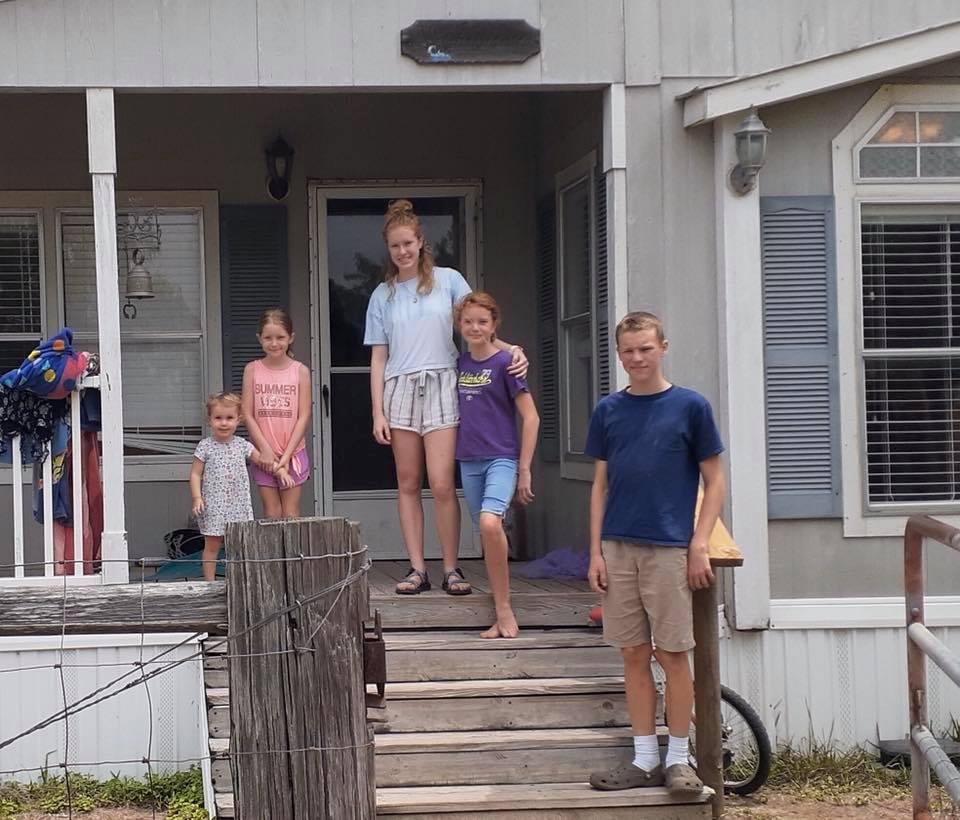 Stopped to see my grandkids yesterday. They stood on the porch and waved. It was sooo good to see them.