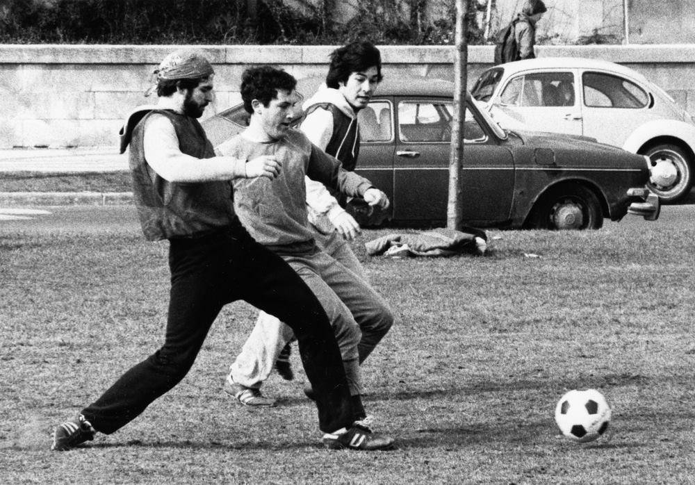 Another photo from the archive - this is the first year Med School IM soccer team on 4/14/83; left to right Marc Seelagy, unknown, and John Burke.
http://photoarchive.lib.uchicago.edu/db.xqy?one=apf7-02832.xml
