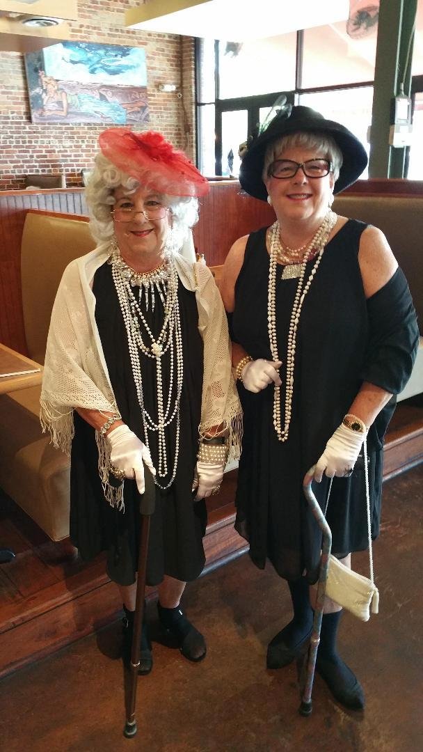 Halloween lunch at the Brick Restaurant with twin sista. We were Maxine and Mabel today!