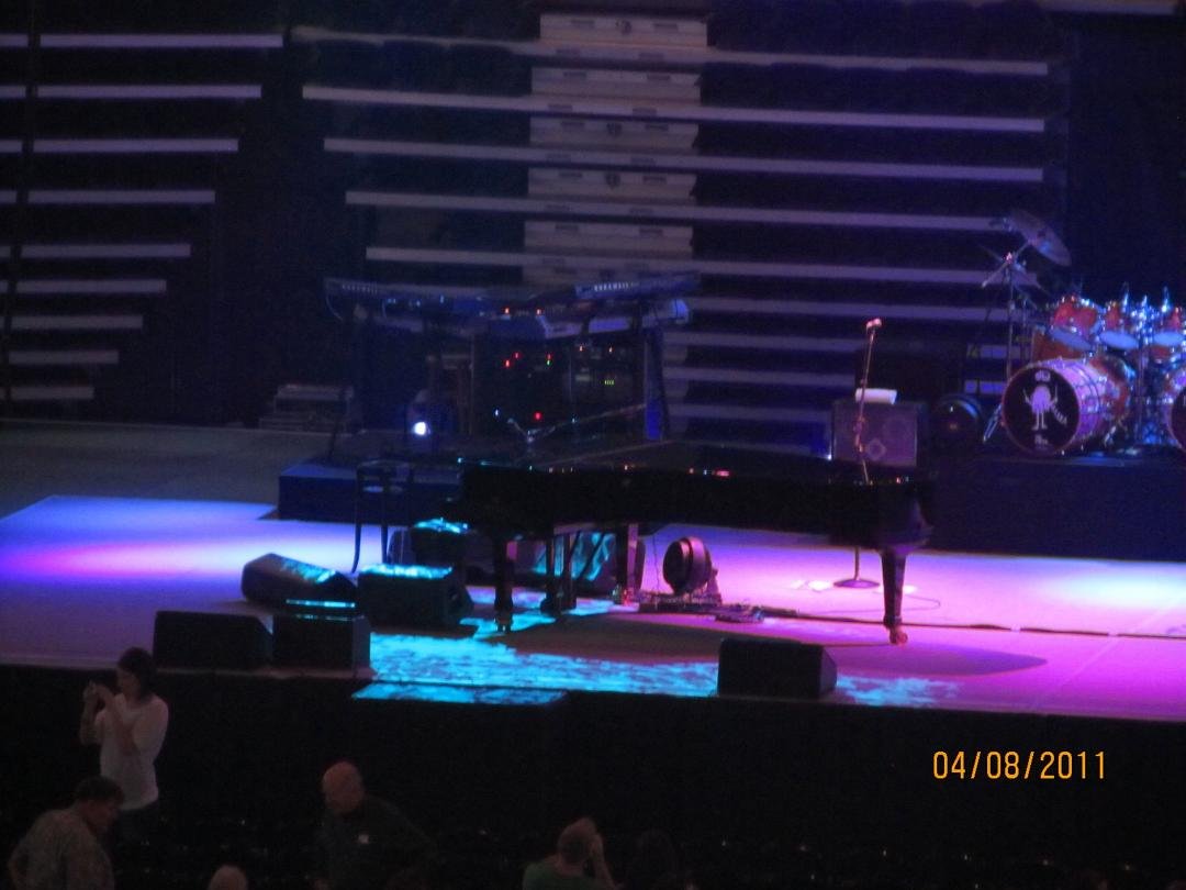 Steve Watilo's album, Elton John 4/8/2011