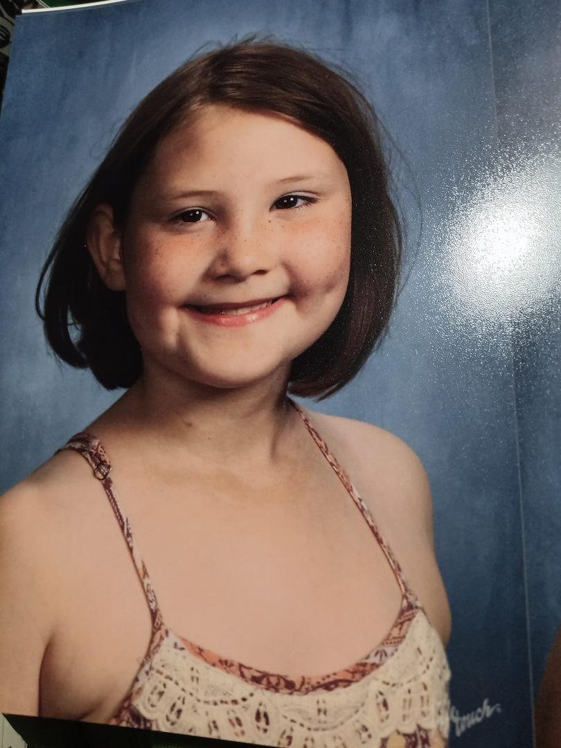 Kahrlia's 3rd Grade portraits came in