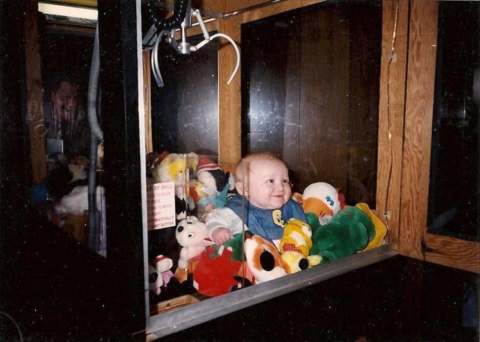 TBT   Guess who this is in the machine in Jyl,s restaurant in Lake City Iowa