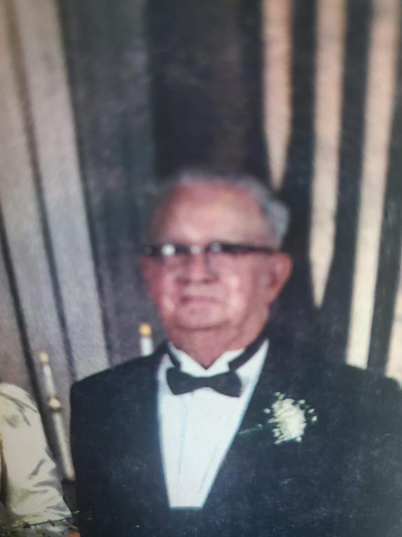 Happy Heavenly Birthday to my Dad
Harry Hull+ 109 yrs old
