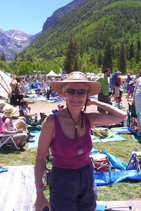 Judy chillin between sets