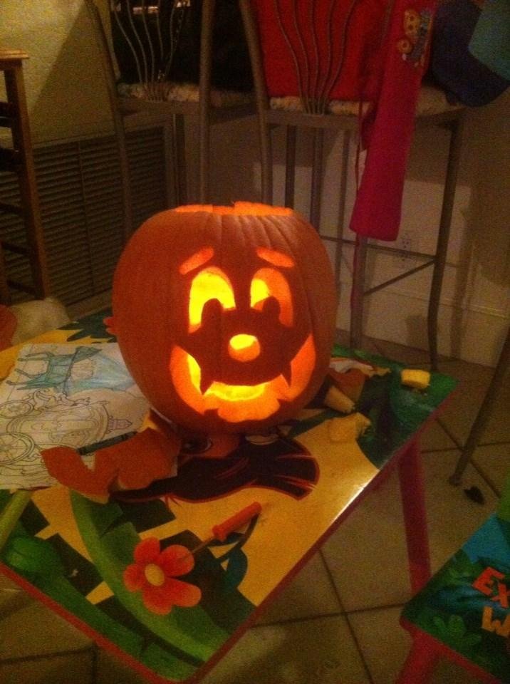 Bella's pumpkin, Happy Hal !!!