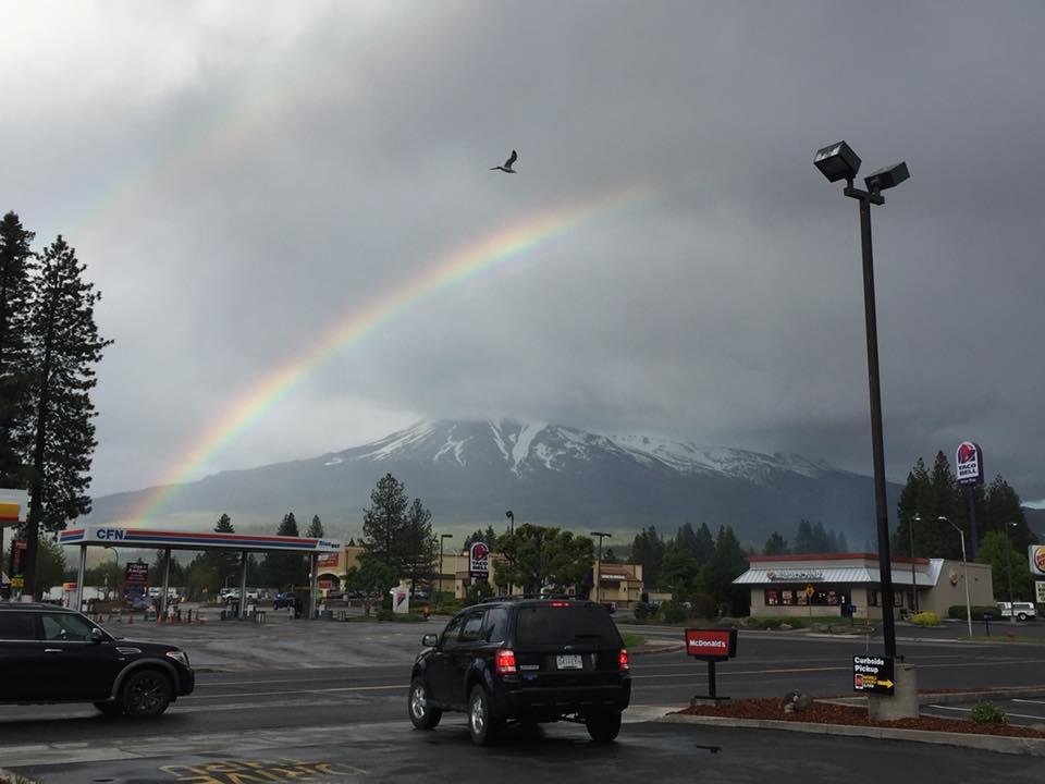 Rainbow over Mt Shasta 🤗. If you like close you might see a double.