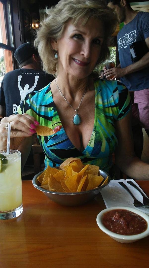 Tacolu for lunch! Chips first!