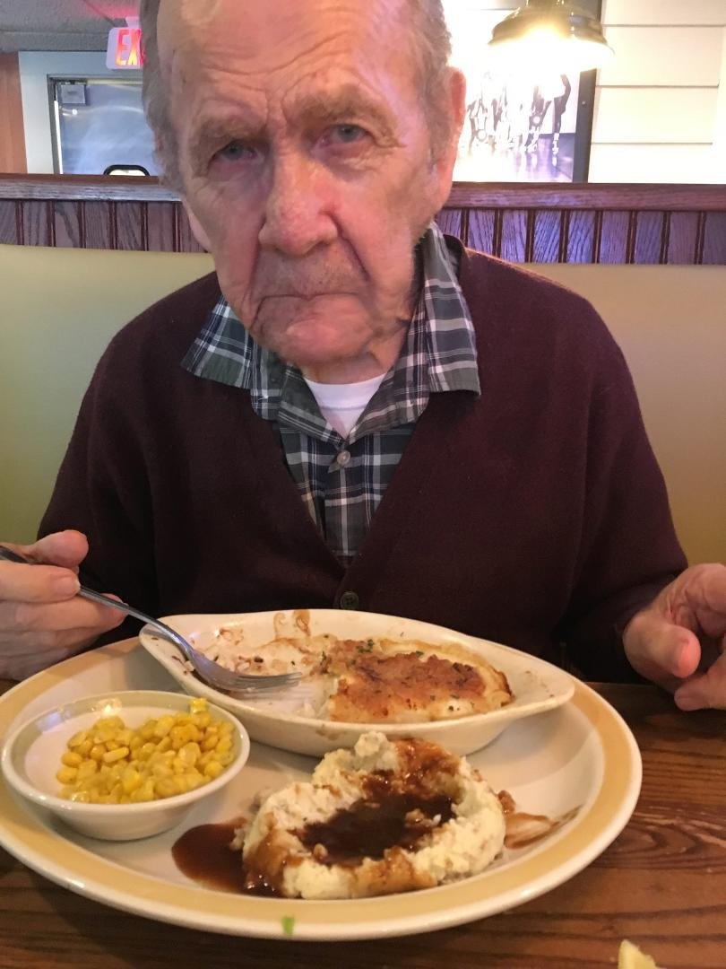 I'm getting my appetite back and it is good. Gale taking care of me and all of the prayers made this possible.I am having Baked Scrod, Potatoes and gravy and corn. We have been going there every friday since we got up north