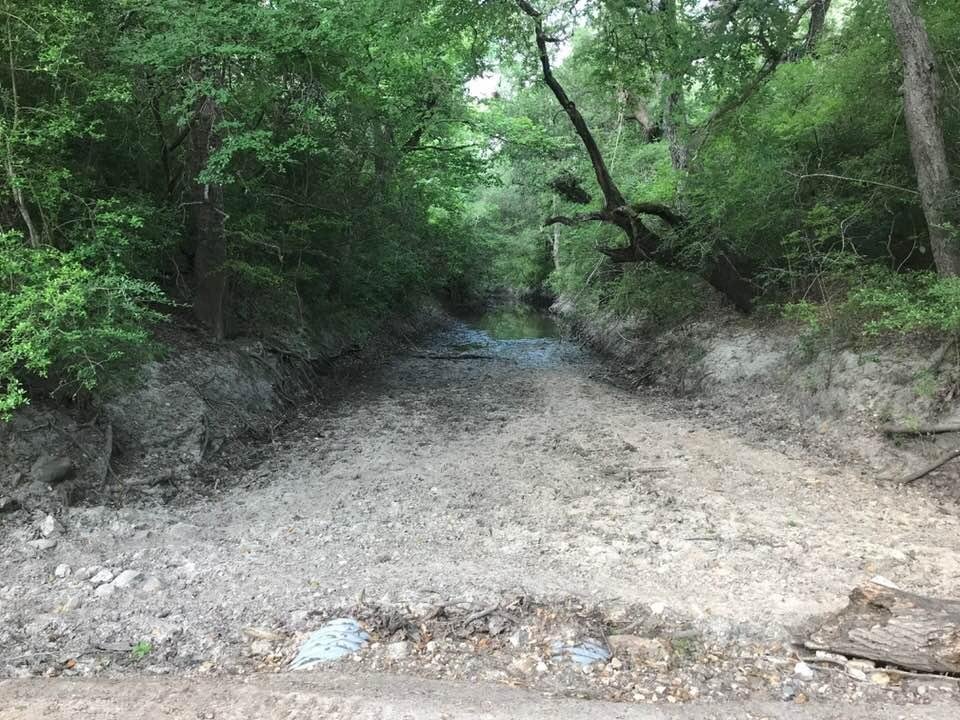 Interesting / inviting little hollow on my oilfield route