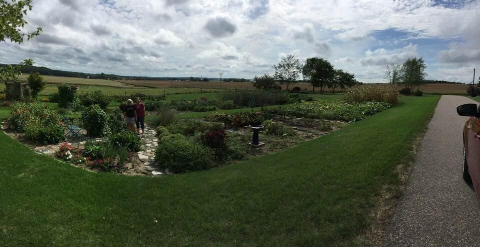 We went out to Ann and Bills for tomatoes so we can start canning salsa tomorrow. She gave us a bunch of veggies. We had a nice time visiting.