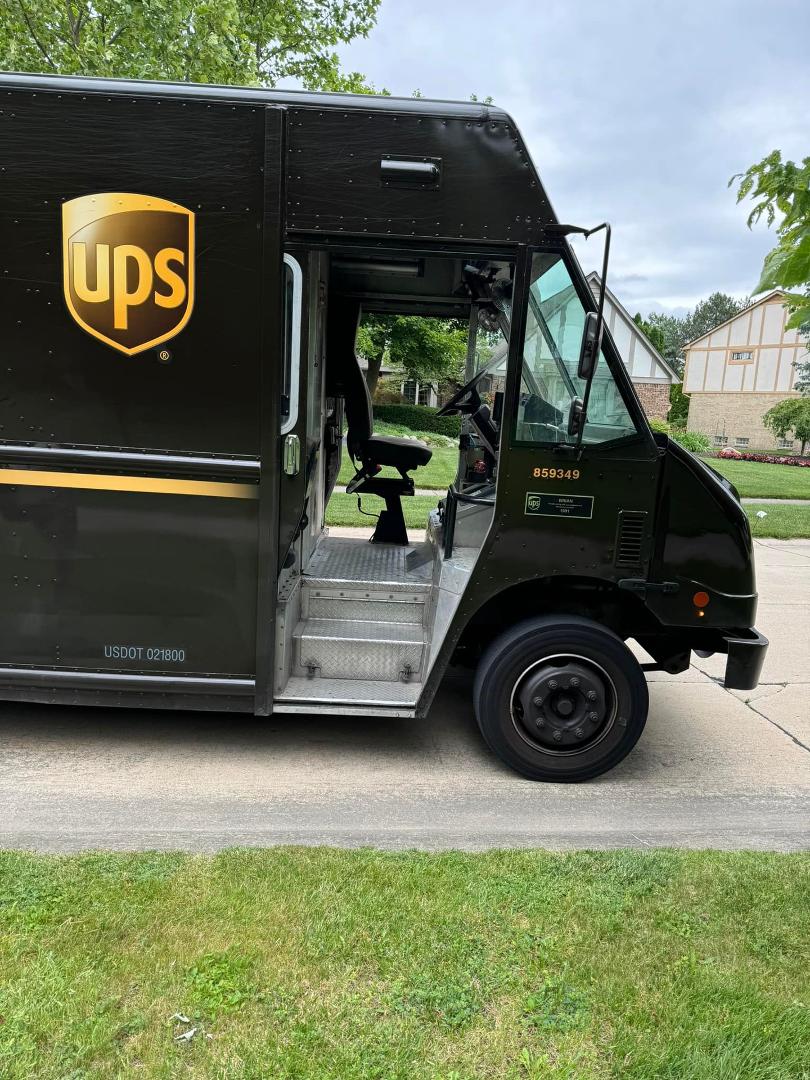 Today is my 25 year anniversary as a driver at UPS. Time goes by fast. 33 years with the company. And the count down has started already 5 1/2 years to retirement!!!