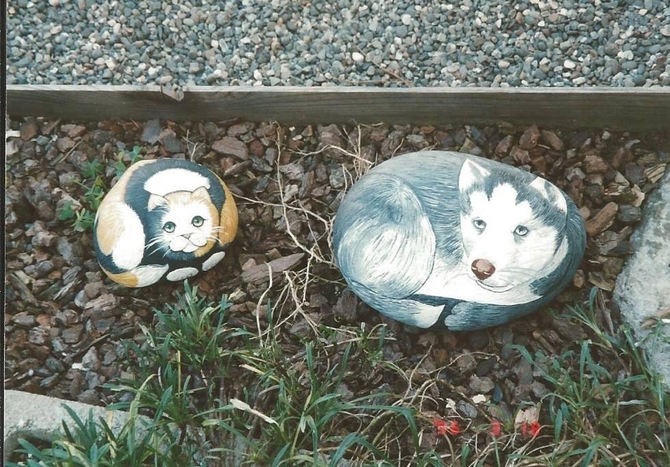 This is a calico cat and a Huskie I painted for Rich's brother and sister-in-law.