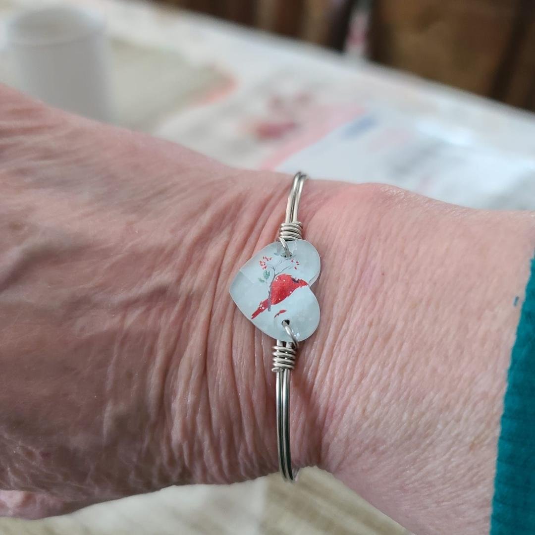 Beautiful bracelet from Jeff and Kristin. Reminding me they are always there <3 ❤🧡💛💚💙.Love you both
