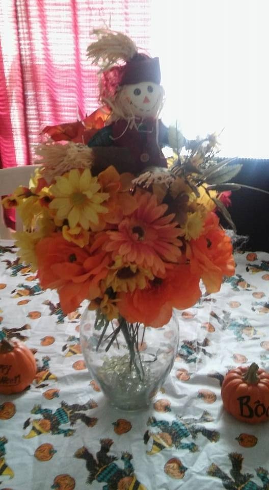 Changed my center piece. Better Halloween colors