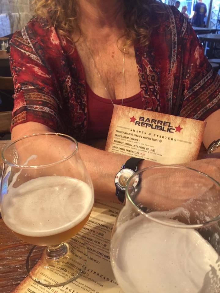 Been so busy between buying our new home in Oceanside, and selling our house in Temecula, a much needed stop for a beer and a bite to eat! Beer by the ounce and 48 beers on tap!