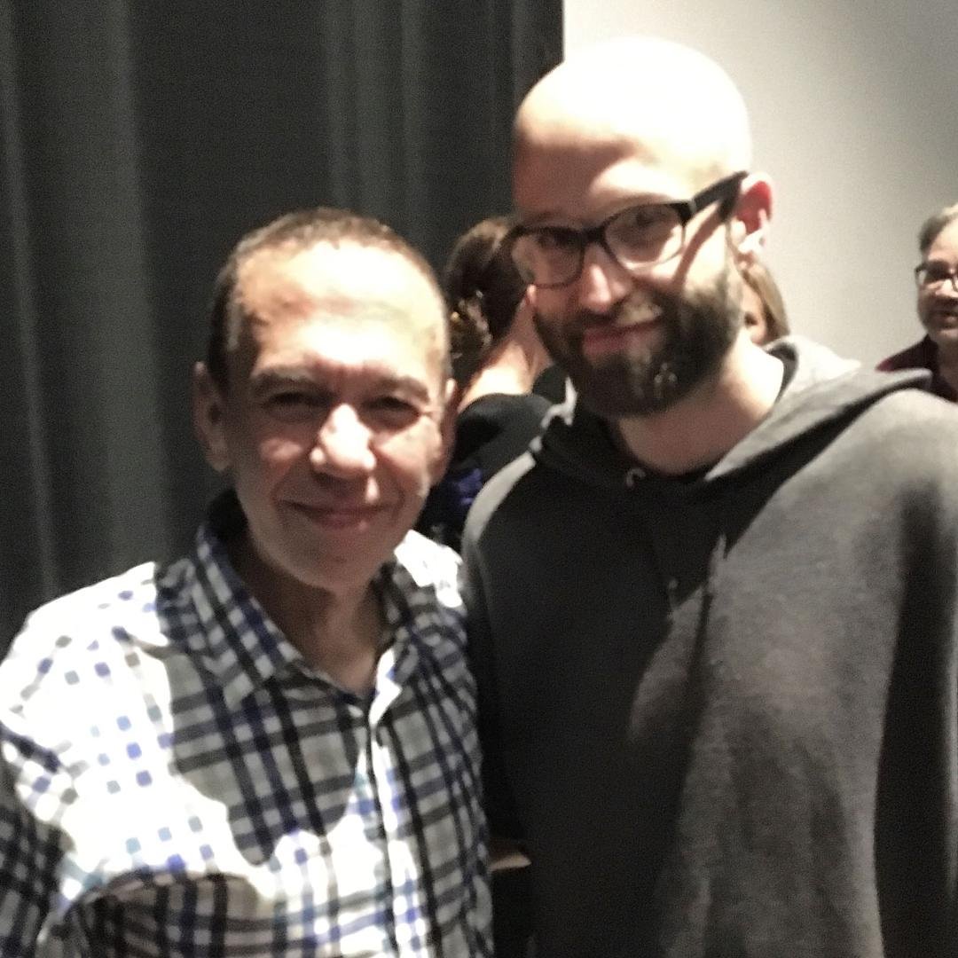 My son Jay who lives in LA as an attorney and part time comedy writer tends to run into a known face once in a while...the hint is GG..Just glad Jay stayed safe during this week's fire