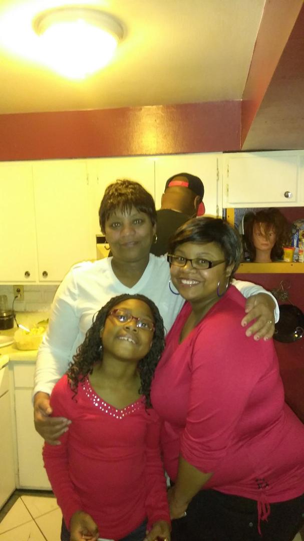Tiesha Hooks-Wallace's album, Mobile uploads
