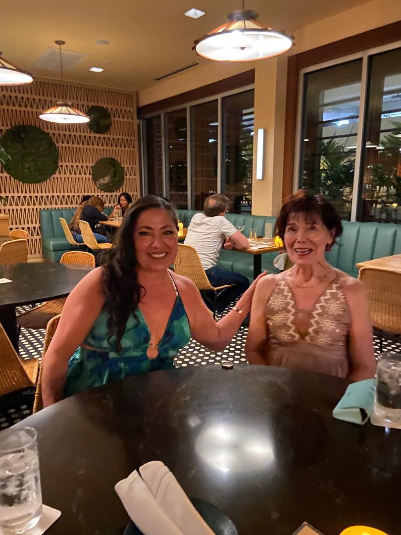 The best cheeseburger in Waikiki.....