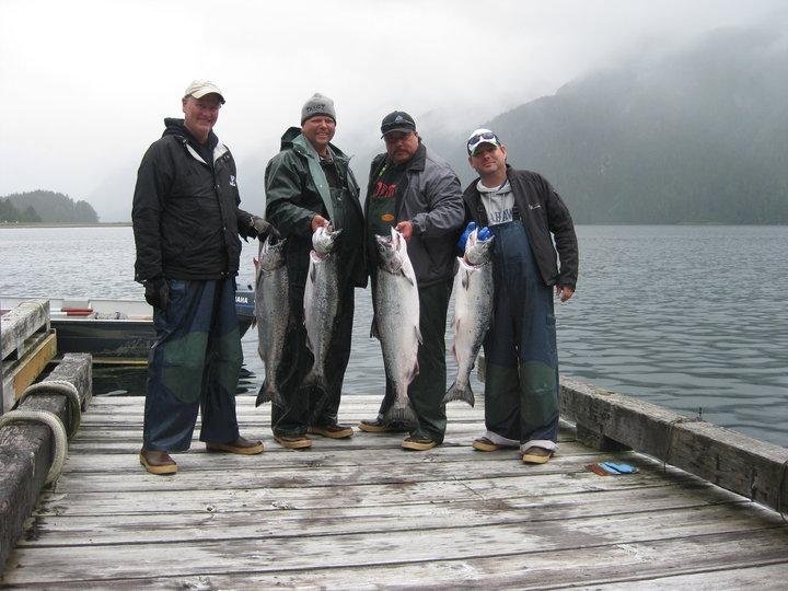 Alaska pictures - men fishing