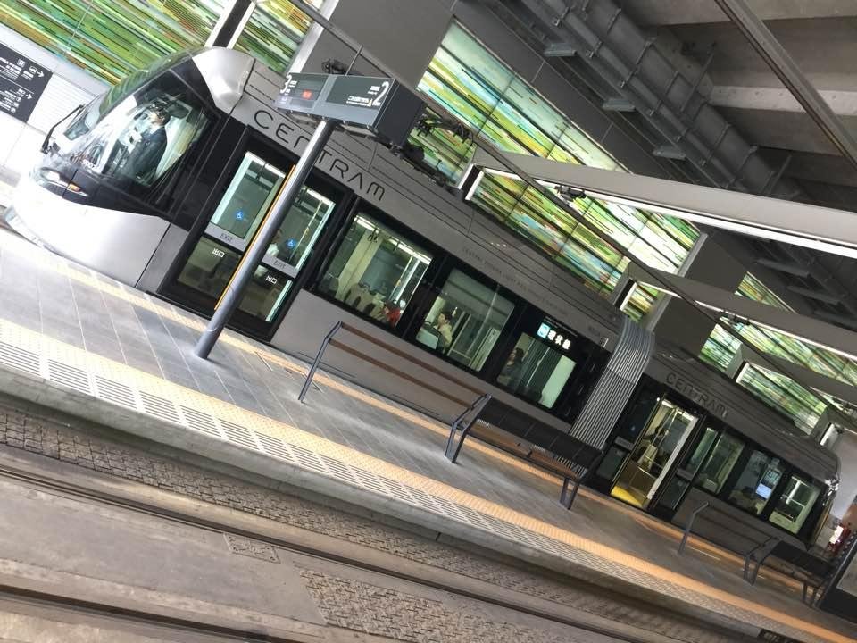 富山の路面電車、カッコいい😎